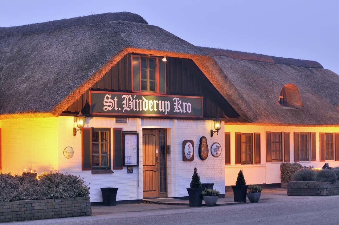 St. Binderup Kro Store Binderup Экстерьер фото