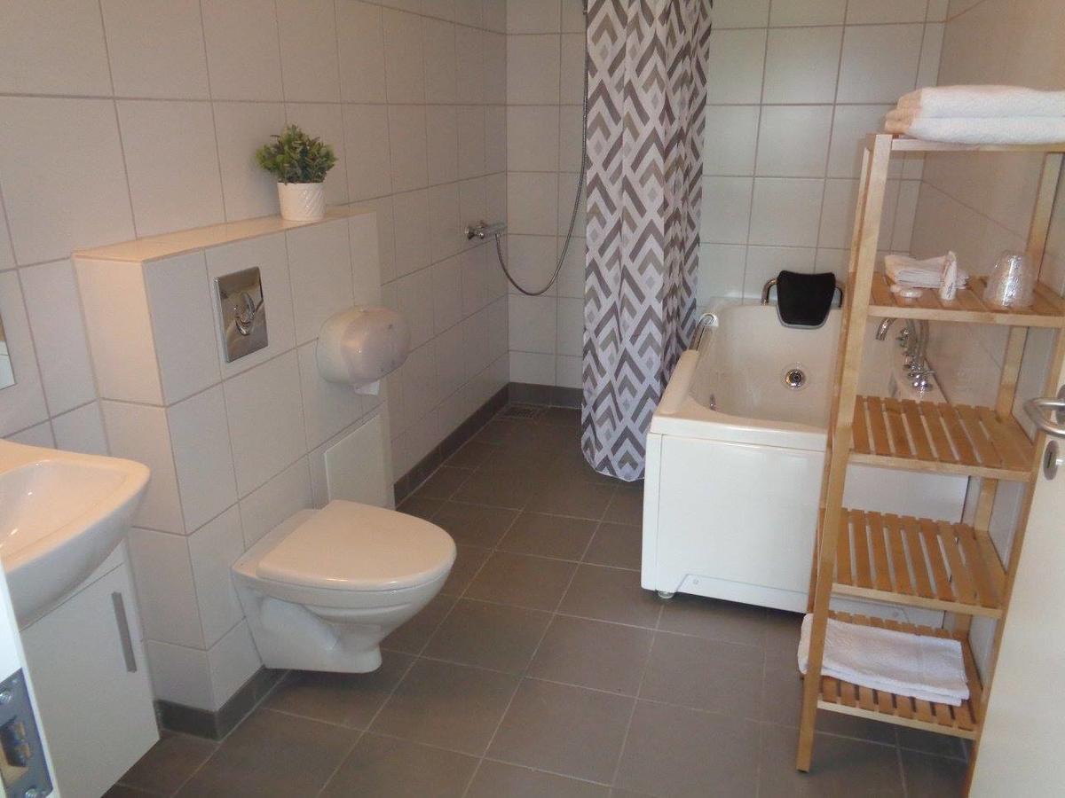 St. Binderup Kro Store Binderup Экстерьер фото