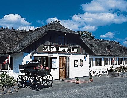 St. Binderup Kro Store Binderup Экстерьер фото